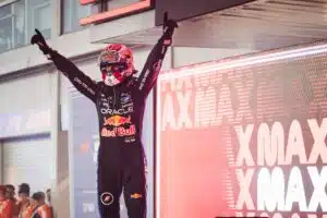 Red Bullin Max Verstappen voitti Singaporen F1-kisan 2026
