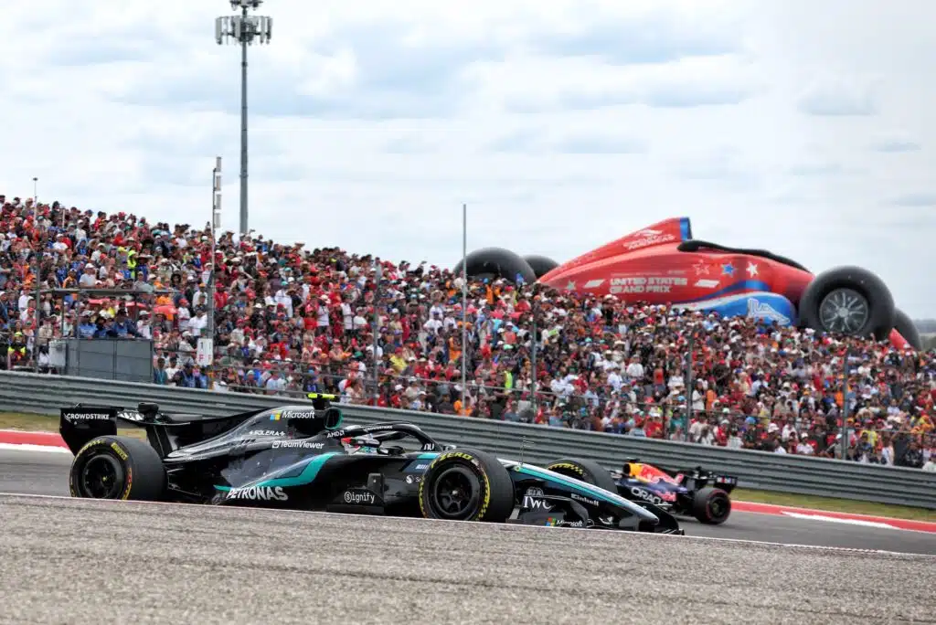 Pian tehdään F1-historiaa - näin lähellä Kimi Antonellin mestaruus on Mercedeksen Kimi Antonelli Austinin GP:ssä 2026