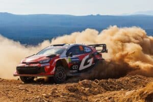 EK6: Sardinian MM-rallissa raju käänne – Sami Pajarin kilpakumppani teki uskomattoman tempun