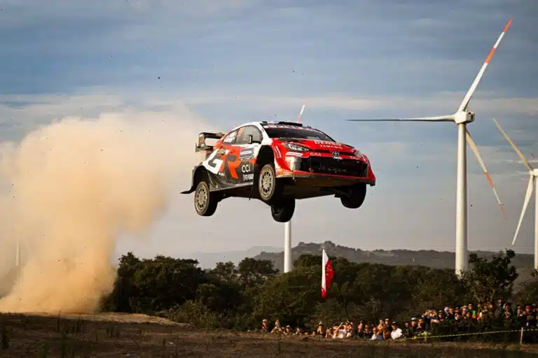 Toyotan Oliver Solberg Sardinian MM-rallissa 2026