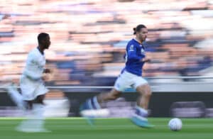 Everton hyllytti Jack Grealishin