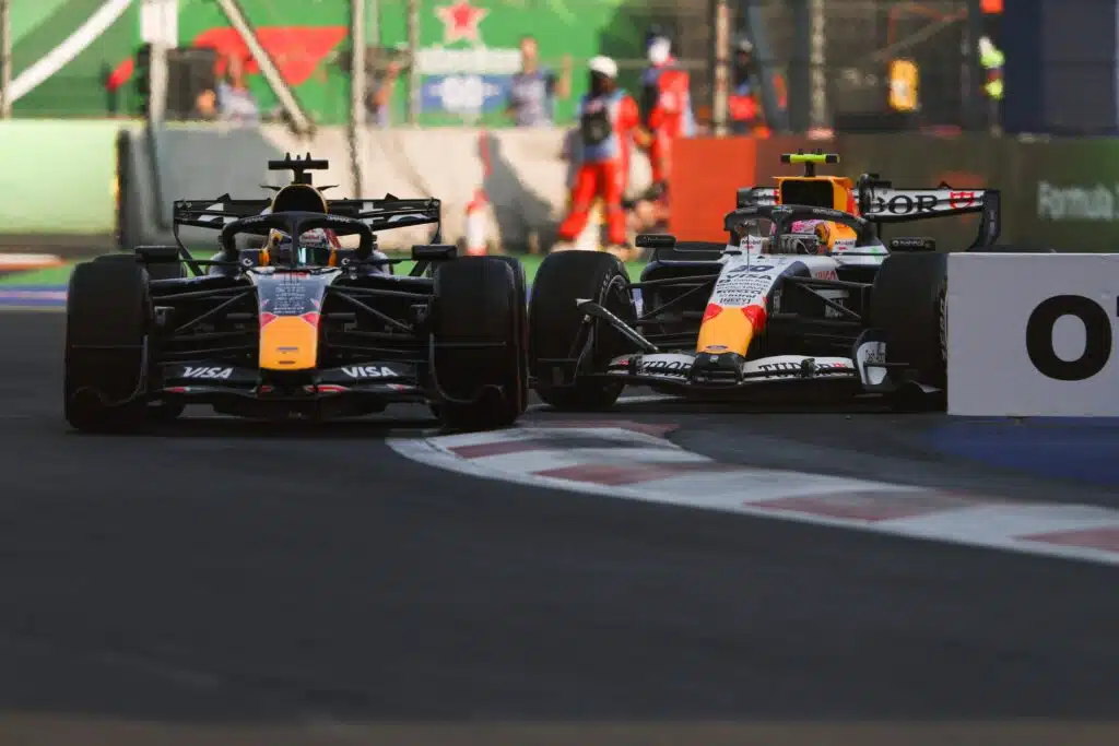 Max Verstappen törmäili entisen tallikaverinsa kanssa - Valtteri Bottaksella vaikeaa Max Verstappen, Liam Lawson, 2026 Meksiko