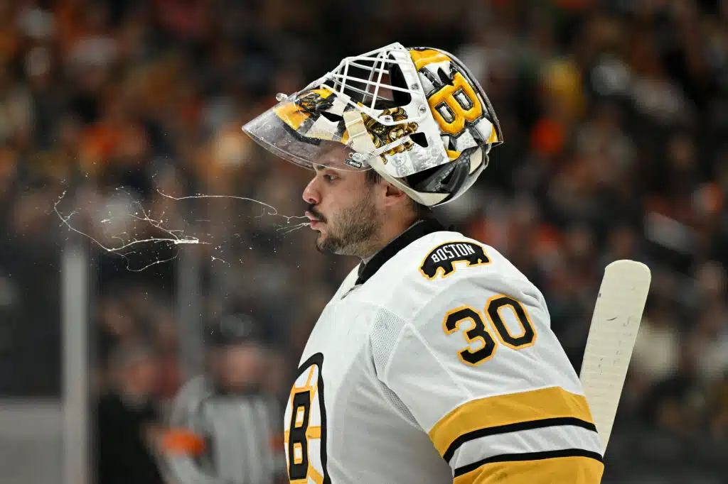 NHL-vahti nappasi ensimmäisen voittonsa lähes kahdeksan vuotta debyyttinsä jälkeen Michael DiPietro, 2026