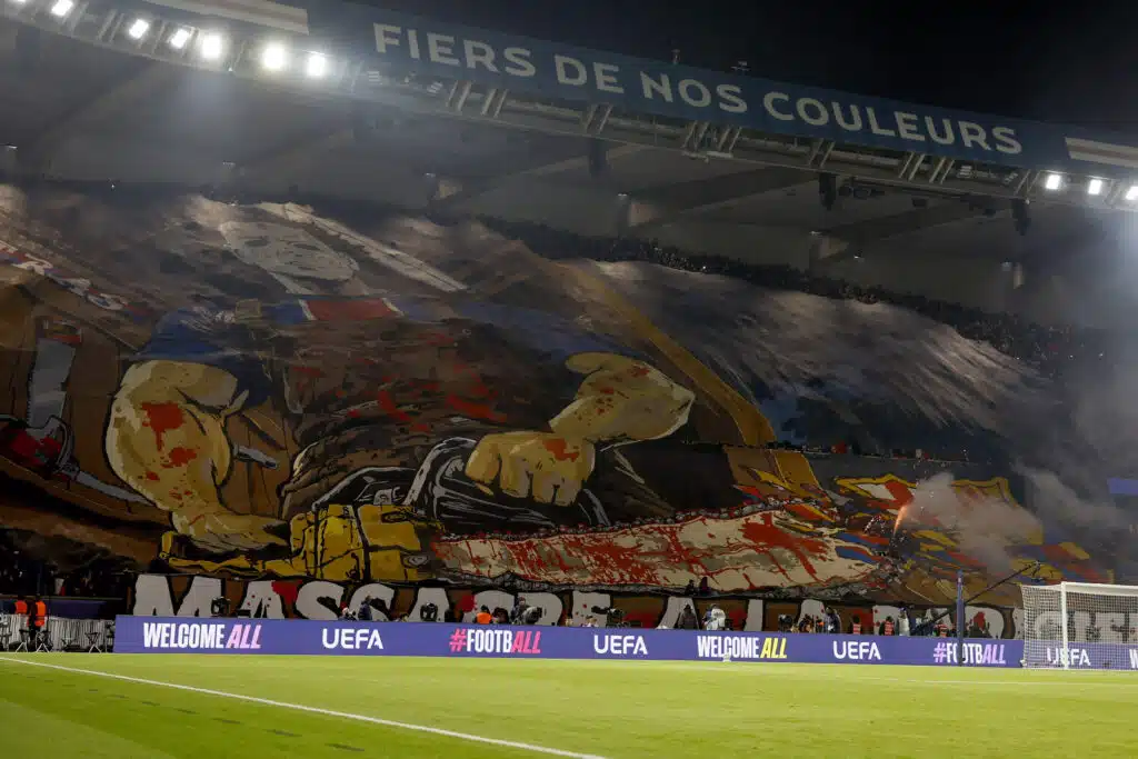 PSG:n kohutifo liikaa – Barcelona teki valituksen PSG tifo Barca, 2026